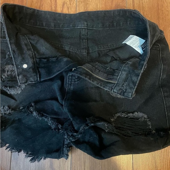 Jean shorts - Picture 2 of 3